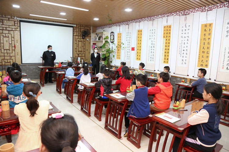 如何让孩子练得一手好字